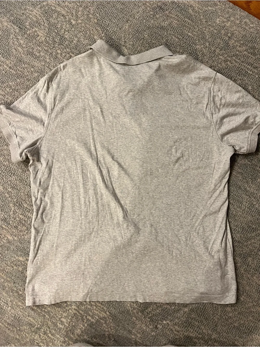 Banana Republic Men's Light Gray Polo Shirt - Classic Short Sleeve